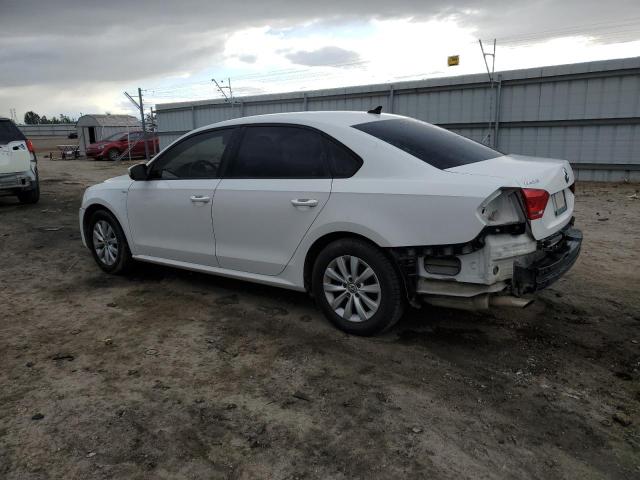 Изображение 2 2015 VOLKSWAGEN PASSAT S 2015 с VIN 1VWAT7A31FC016581
