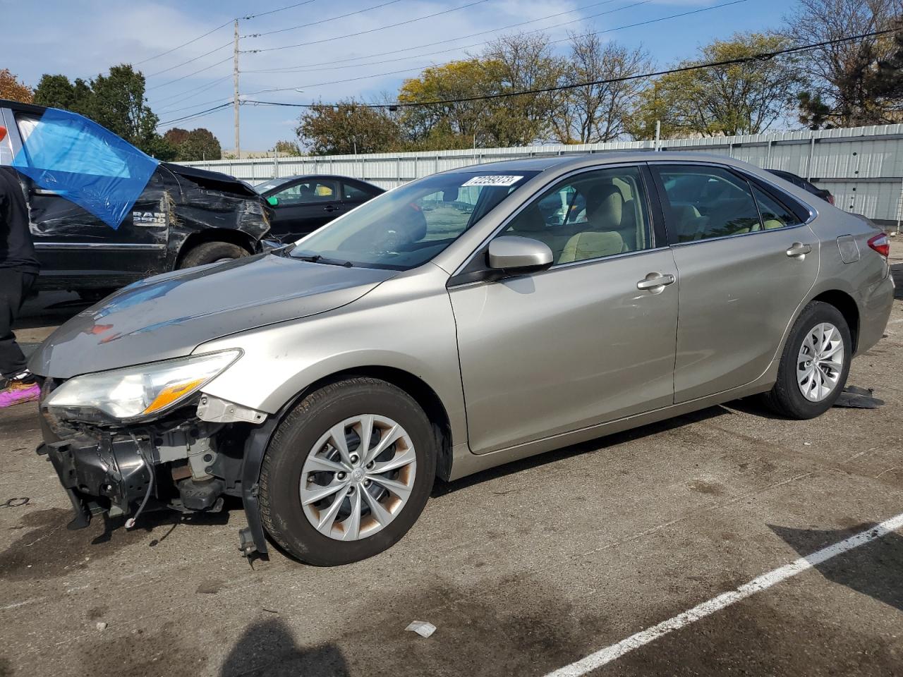 Изображение 1 2015 TOYOTA CAMRY LE 2015 с VIN 4T4BF1FKXFR465572