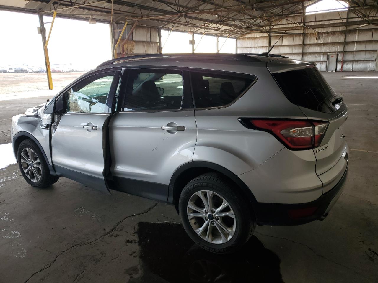 Изображение 2 2018 FORD ESCAPE SE 2018 с VIN 1FMCU0GD2JUC17341