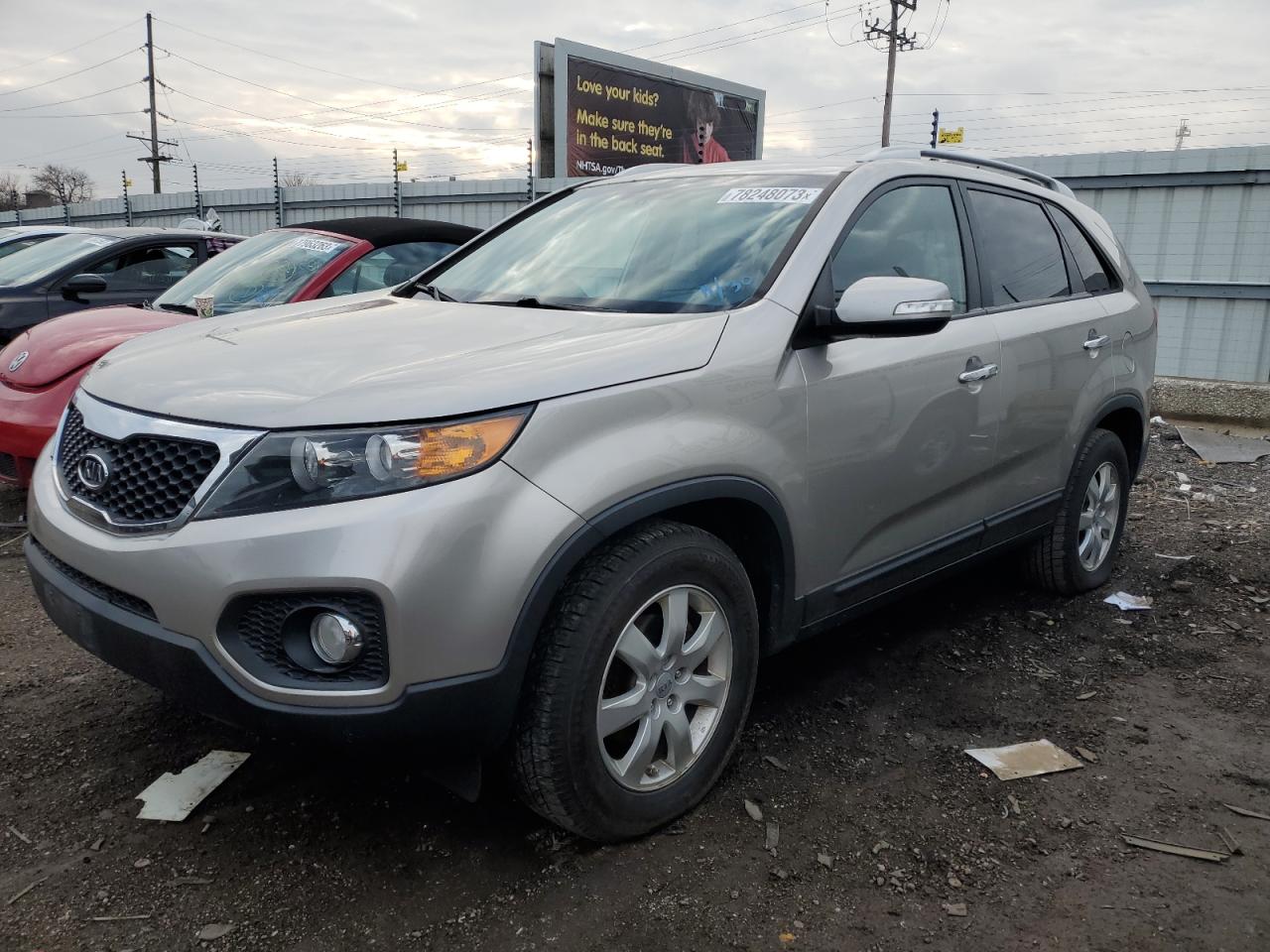 Изображение 1 2013 KIA SORENTO LX 2013 с VIN 5XYKT4A64DG373696