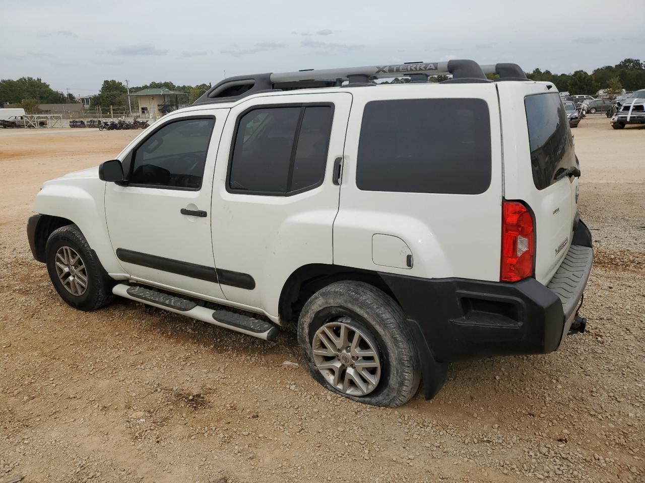 Obraz 2 z 2015 NISSAN XTERRA X 2015 z VIN 5N1AN0NWXFN664929