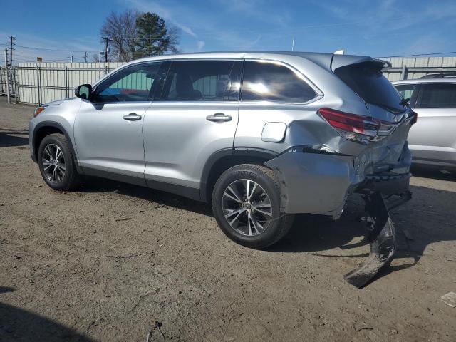 Image 2 of 2019 TOYOTA HIGHLANDER LE 2019 with VIN 5TDZZRFH2KS368601