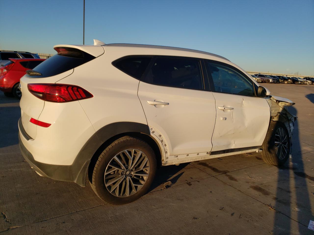 Obraz 3 z 2021 HYUNDAI TUCSON LIMITED 2021 z VIN KM8J33ALXMU336223