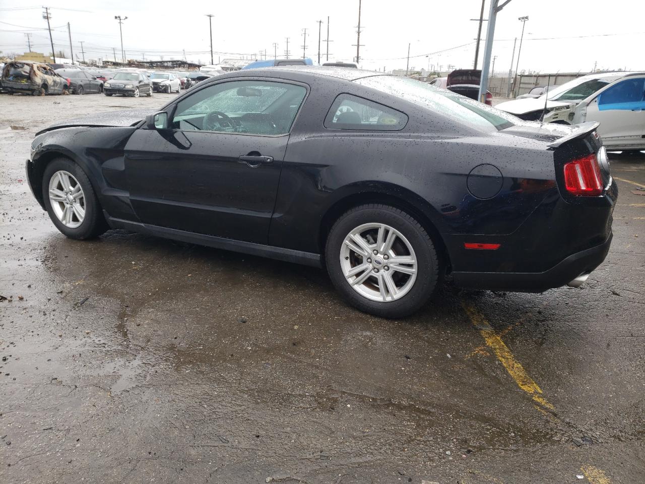 Image 2 of 2011 FORD MUSTANG  2011 with VIN 1ZVBP8AM1B5138122