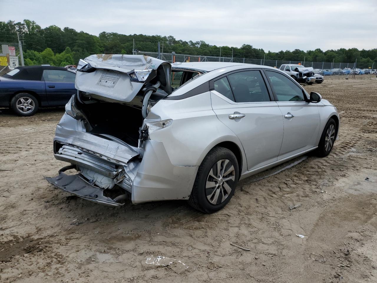 Изображение 3 2019 NISSAN ALTIMA S 2019 с VIN 1N4BL4BV7KC126217