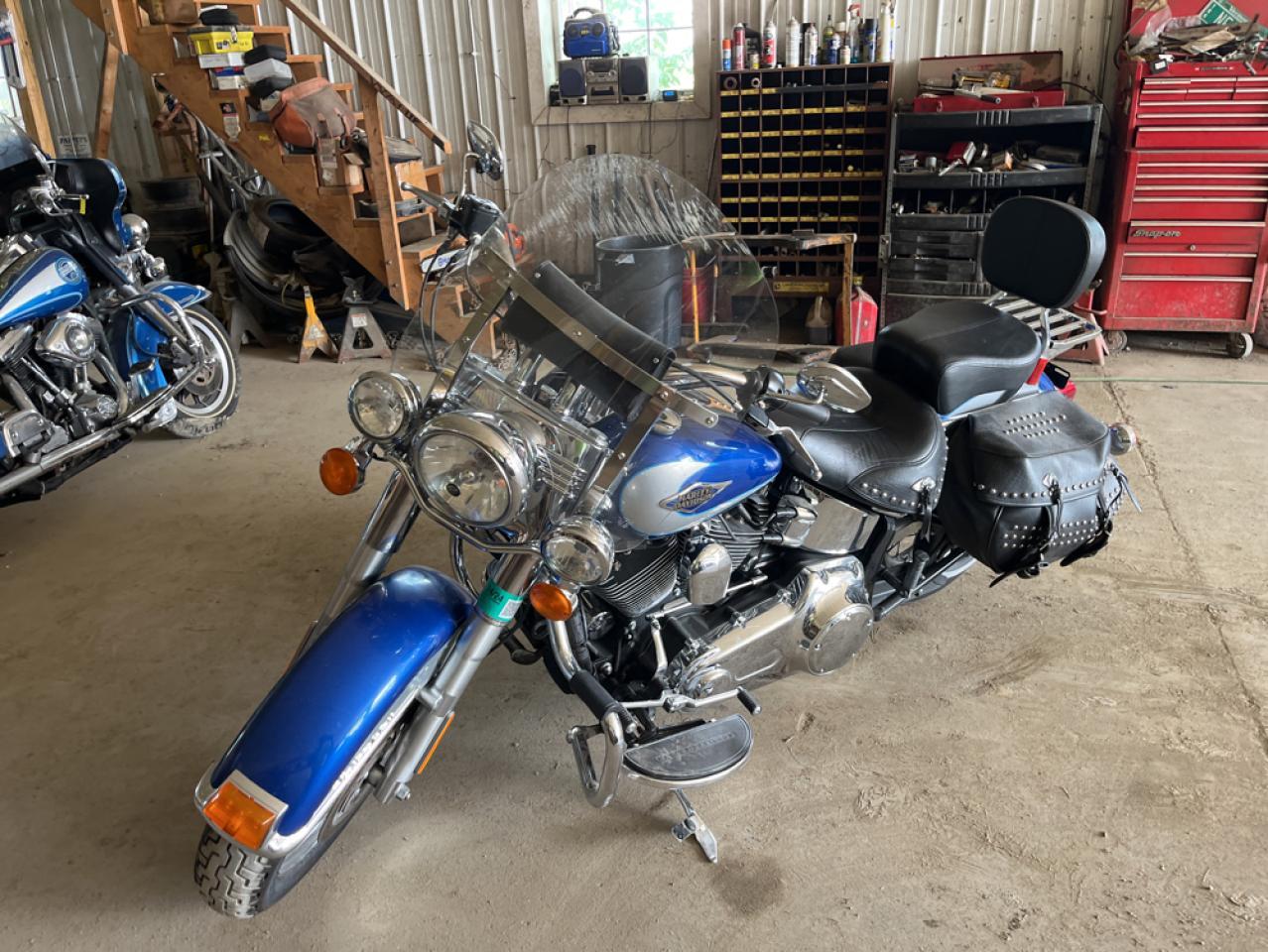 Image 2 of 2010 HARLEY-DAVIDSON FLSTC  2010 with VIN 1HD1BW513AB029421