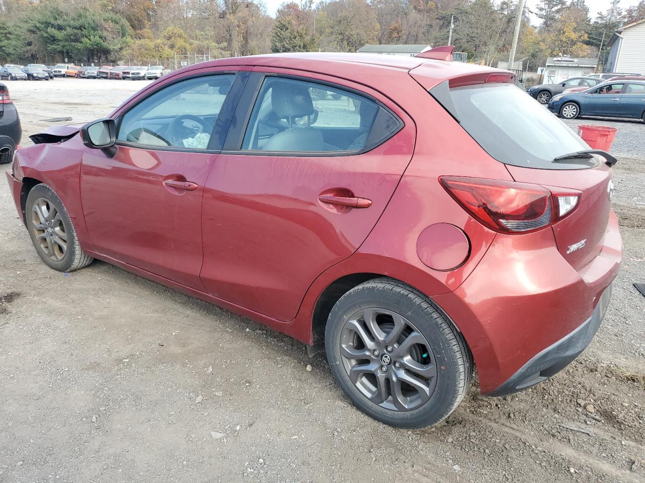 Image 2 of 2020 TOYOTA YARIS LE 2020 with VIN 3MYDLBJV2LY703657