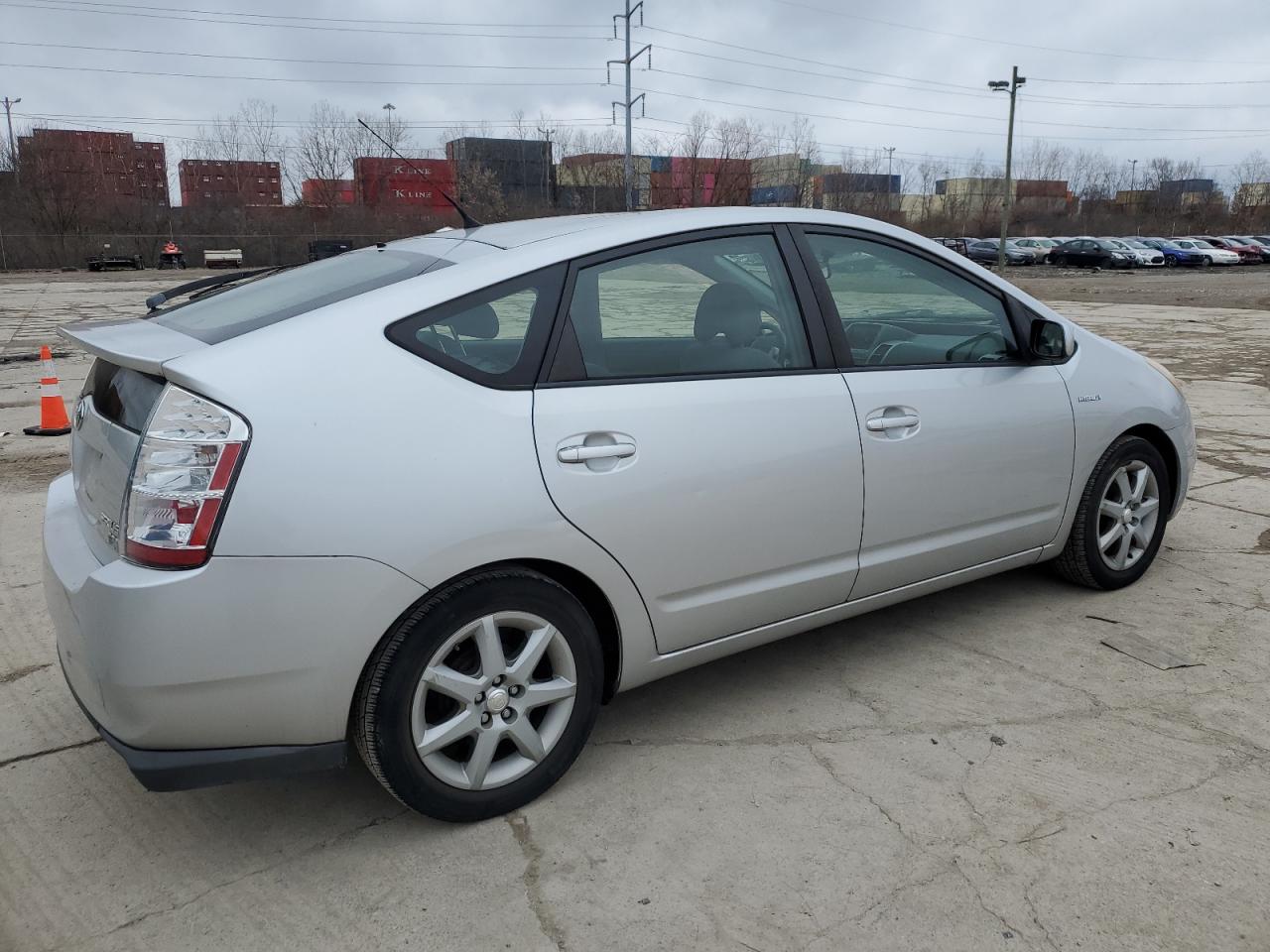 Image 3 of 2007 TOYOTA PRIUS  2007 with VIN JTDKB20U877561369