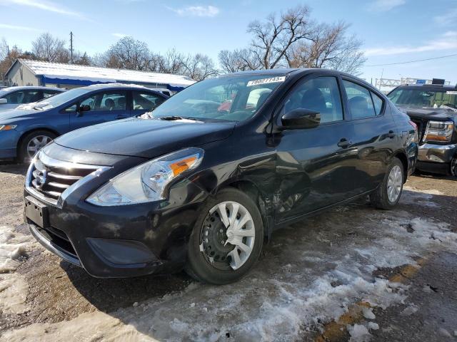 Obraz 1 z 2018 NISSAN VERSA S 2018 z VIN 3N1CN7AP9JL888273
