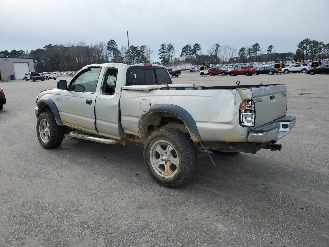 Изображение 2 2004 TOYOTA TACOMA XTRACAB 2004 с VIN 5TEWN72N24Z463566