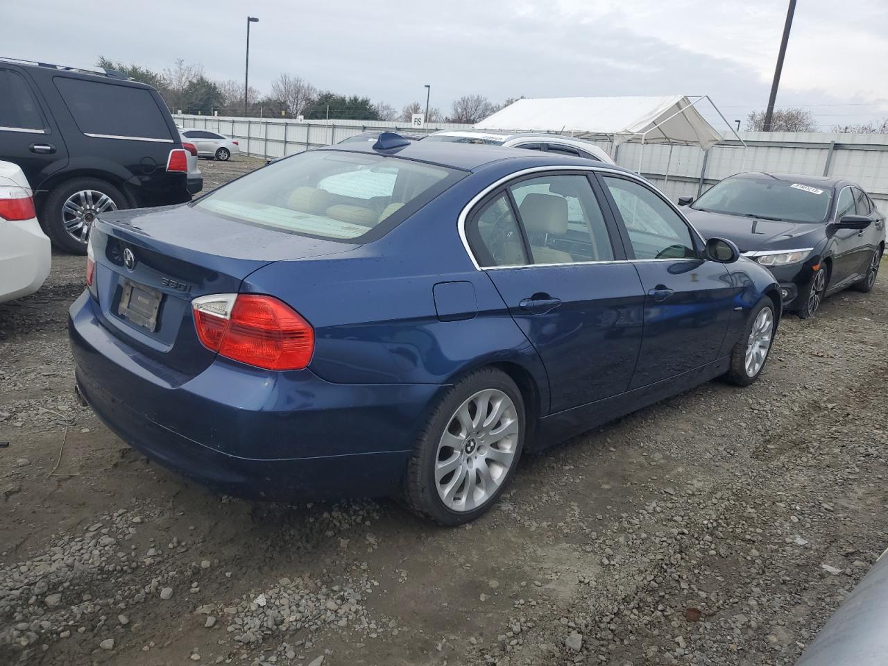 Image 3 of 2006 BMW 330 I 2006 with VIN WBAVB33536PS15376