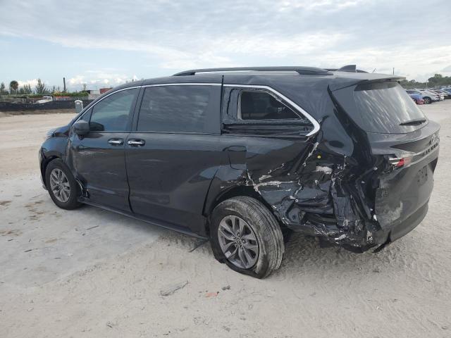 Image 2 of 2021 TOYOTA SIENNA XLE 2021 with VIN 5TDYRKEC6MS054221