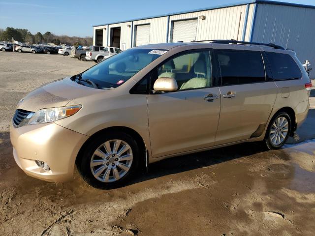2011 TOYOTA SIENNA XLE 2011 image