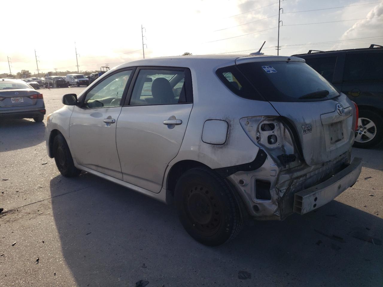 Obraz 2 z 2010 TOYOTA COROLLA MATRIX  2010 z VIN 2T1KU4EE0AC195355