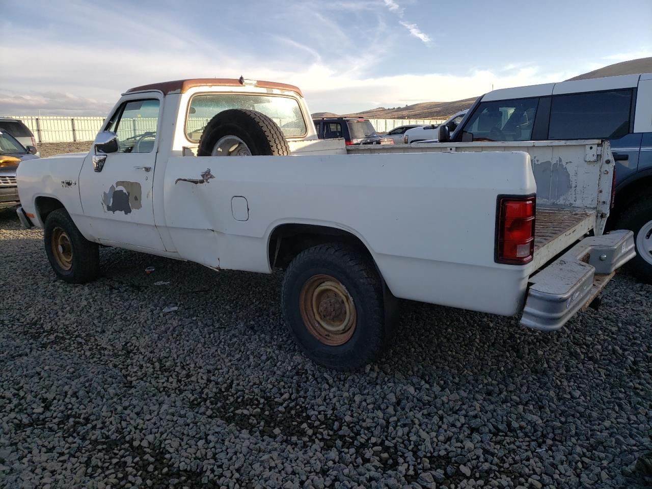 Изображение 2 1990 DODGE W-SERIES W200 1990 с VIN 1B7KM26Z3LS697915