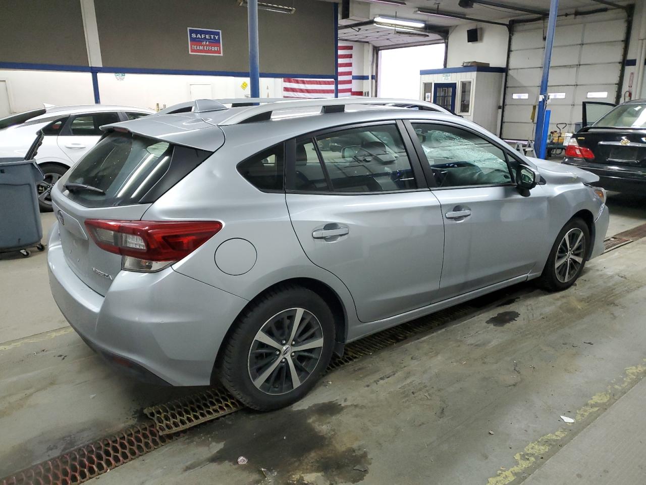 Obraz 3 z 2022 SUBARU IMPREZA PREMIUM 2022 z VIN 4S3GTAD6XN3710426