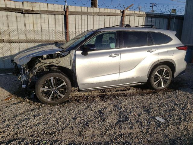Image 1 of 2021 TOYOTA HIGHLANDER XSE 2021 with VIN 5TDJZRAH8MS069251