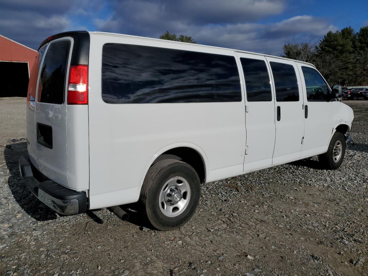 Image 3 of 2020 CHEVROLET EXPRESS G3500 LT 2020 with VIN 1GAZGPFG7L1237687
