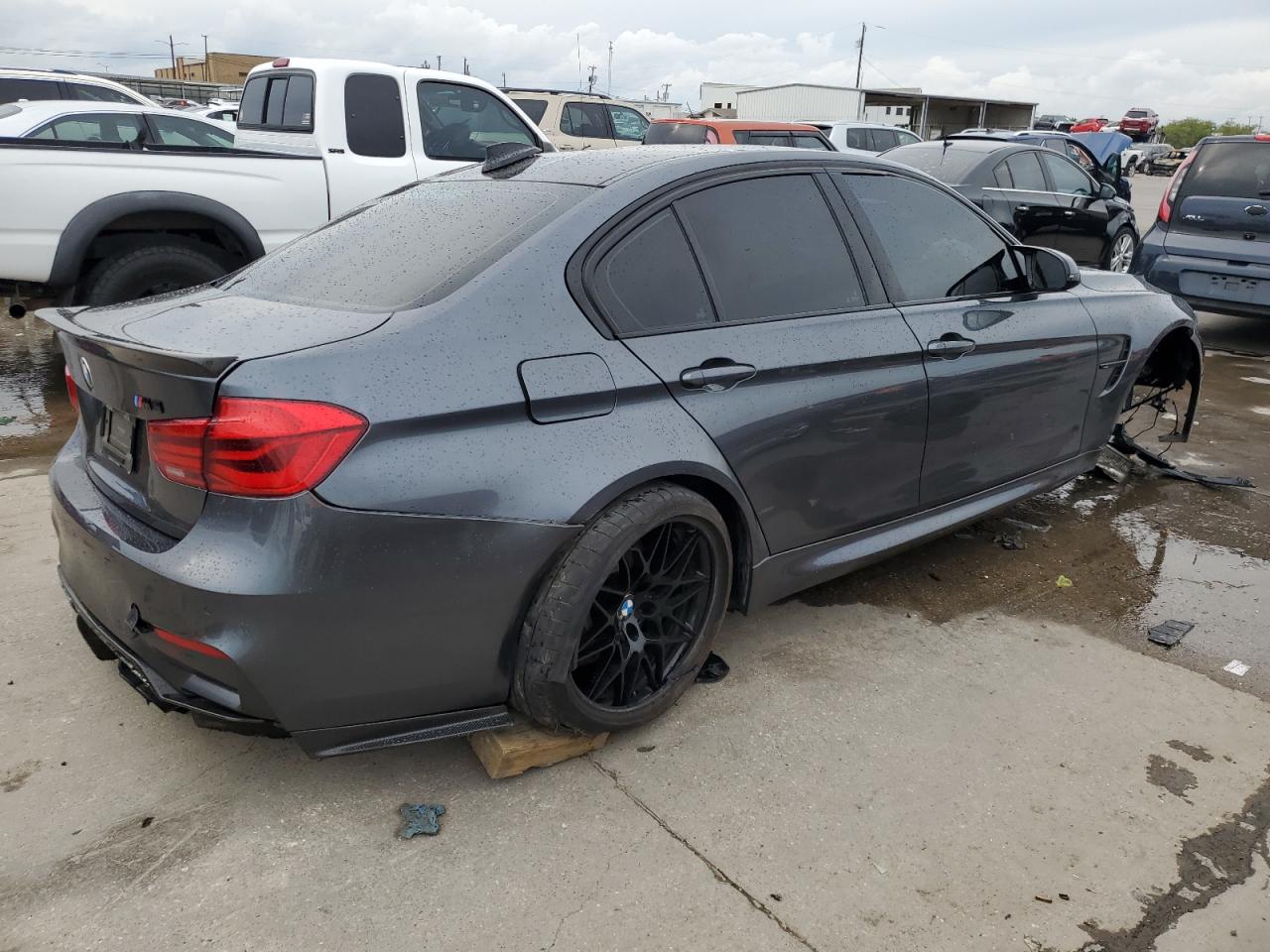 Obraz 3 z 2017 BMW M3  2017 z VIN WBS8M9C35H5G85253