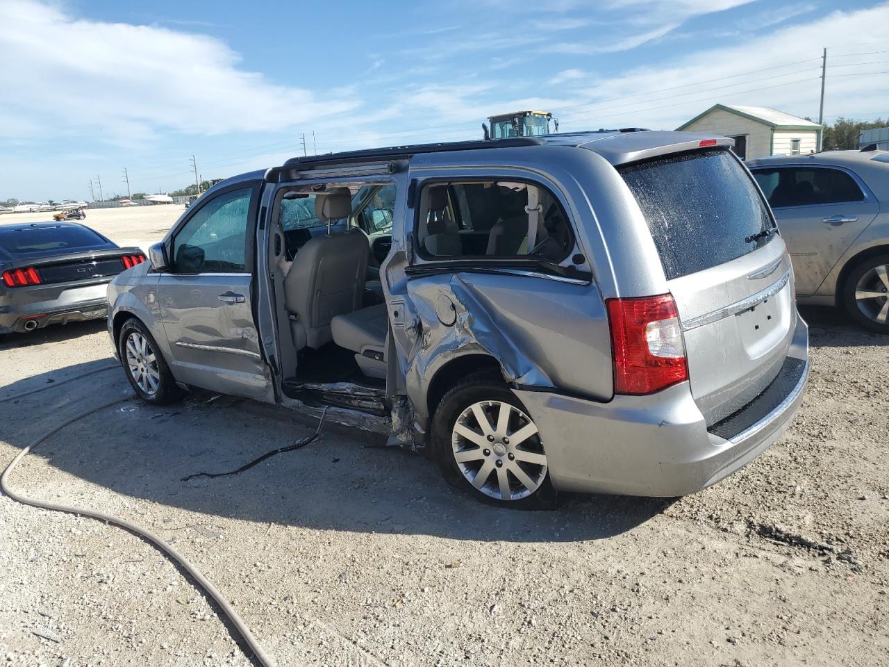 Image 2 of 2013 CHRYSLER TOWN & COUNTRY TOURING 2013 with VIN 2C4RC1BG2DR796888