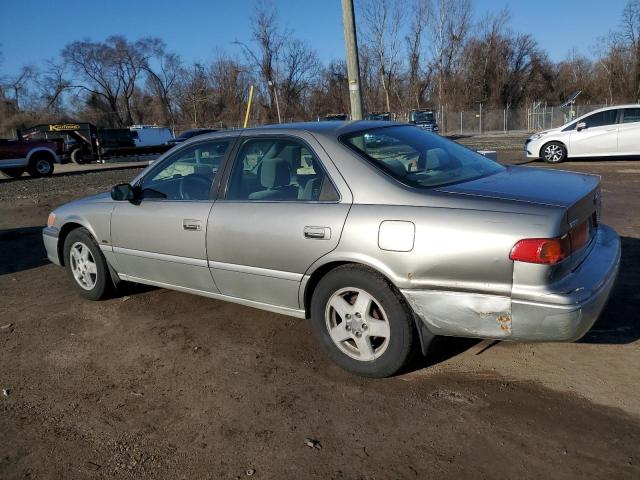 Obraz 2 z 2001 TOYOTA CAMRY CE 2001 z VIN JT2BG22K710582218