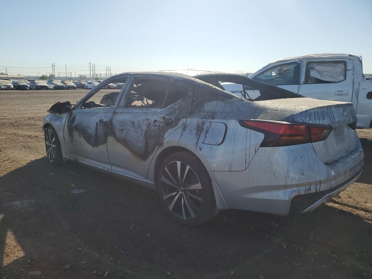Image 2 of 2019 NISSAN ALTIMA PLATINUM 2019 with VIN 1N4BL4FV1KC100707