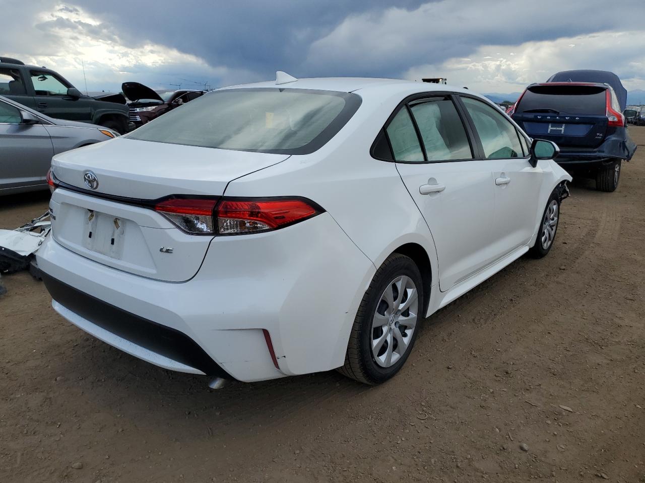 Obraz 3 z 2022 TOYOTA COROLLA LE 2022 z VIN JTDEPMAE8N3015208