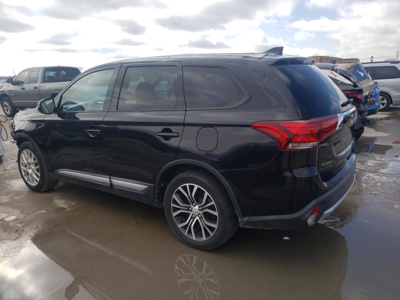 Изображение 2 2018 MITSUBISHI OUTLANDER SE 2018 с VIN JA4AD3A38JJ002717