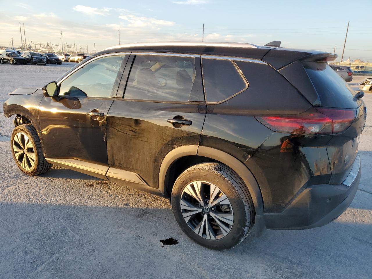 Image 2 of 2021 NISSAN ROGUE SV 2021 with VIN 5N1AT3BA2MC809762
