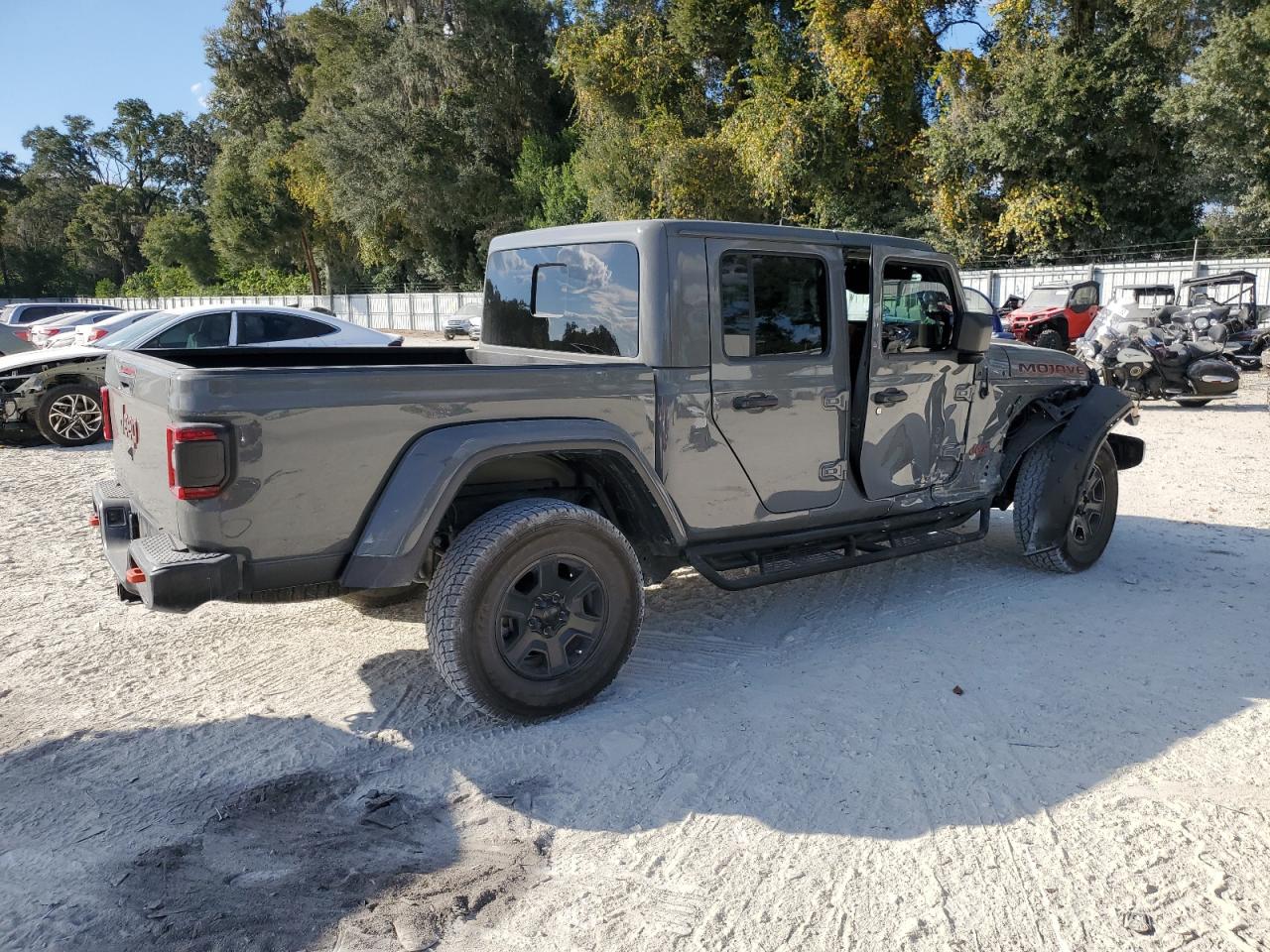 Image 3 of 2021 JEEP GLADIATOR MOJAVE 2021 with VIN 1C6JJTEG6ML620131