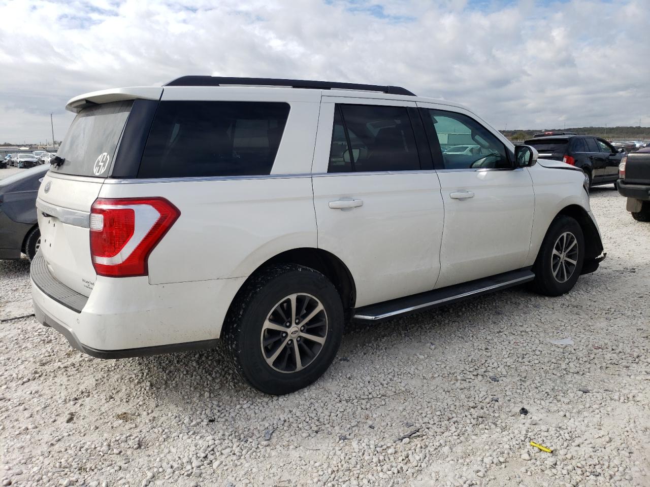 Obraz 3 z 2021 FORD EXPEDITION XLT 2021 z VIN 1FMJU1HT3MEA49095