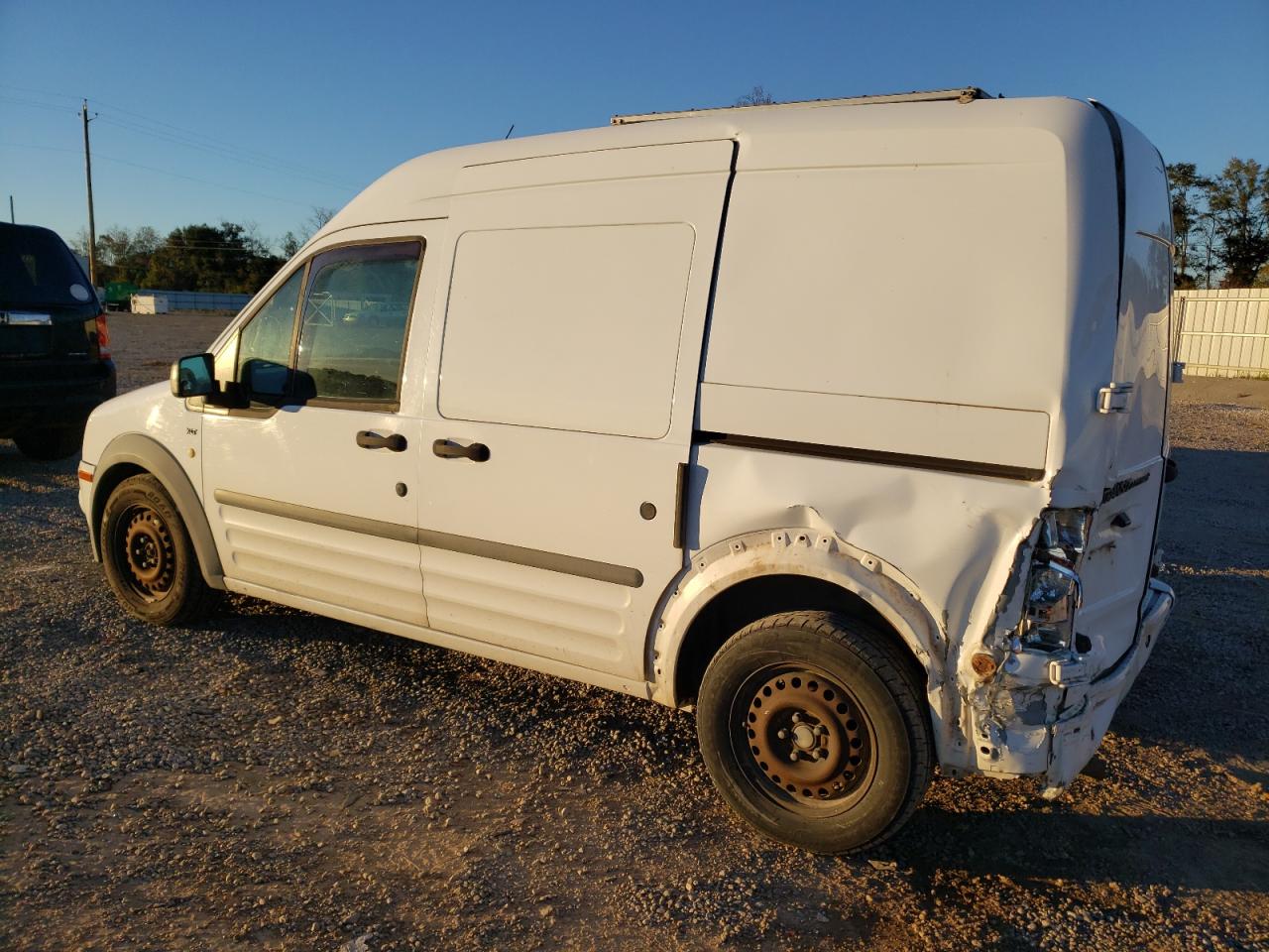 Image 2 of 2010 FORD TRANSIT CONNECT XLT 2010 with VIN NM0LS7BN7AT024091