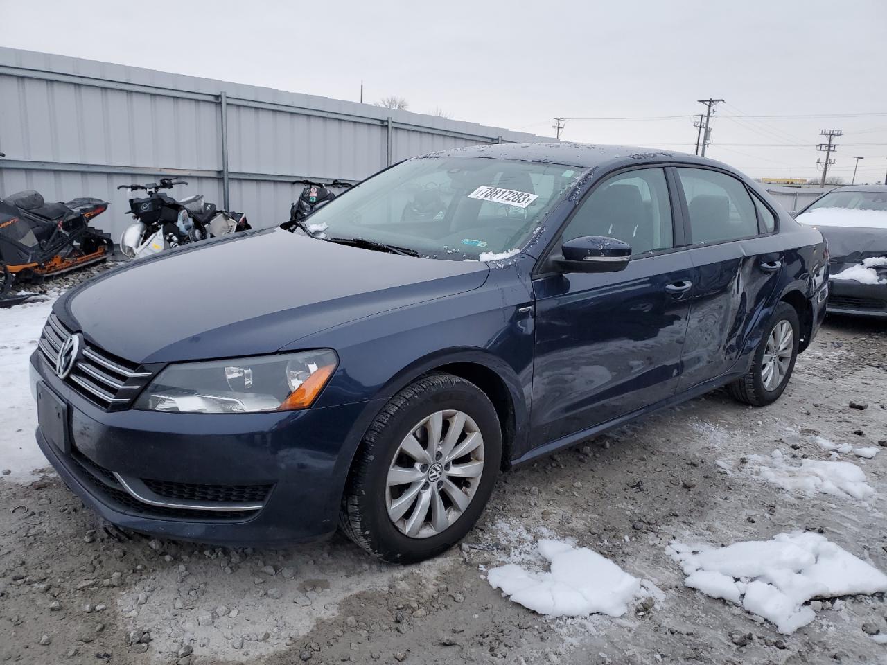 Изображение 1 2015 VOLKSWAGEN PASSAT S 2015 с VIN 1VWAT7A39FC021740