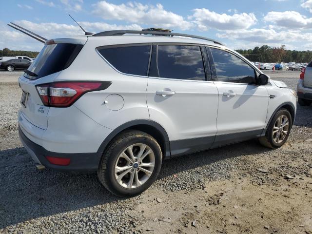 Obraz 3 z 2017 FORD ESCAPE SE 2017 z VIN 1FMCU0G93HUA26176