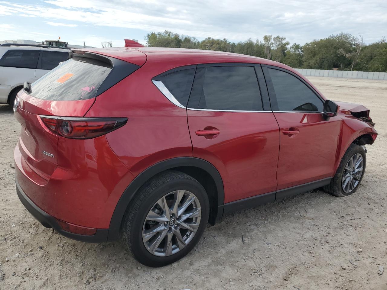 Image 3 of 2021 MAZDA CX-5 GRAND TOURING 2021 with VIN JM3KFBDM6M1430963