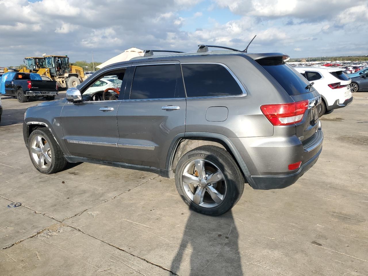 Изображение 2 2012 JEEP GRAND CHEROKEE OVERLAND 2012 с VIN 1C4RJECT0CC271005