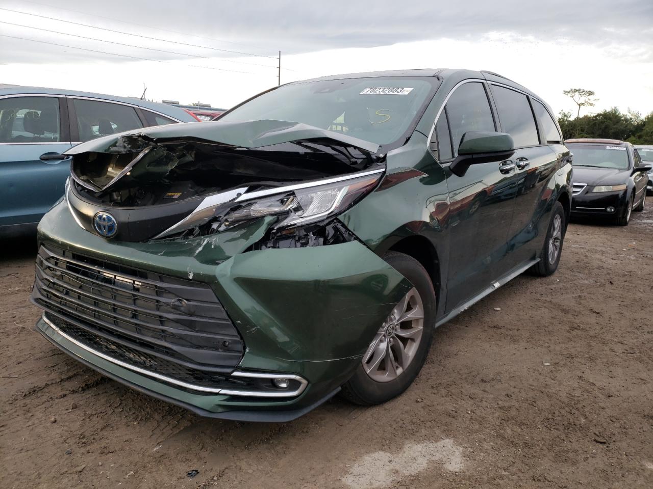 Изображение 1 2022 TOYOTA SIENNA XLE 2022 с VIN 5TDYRKEC0NS102930
