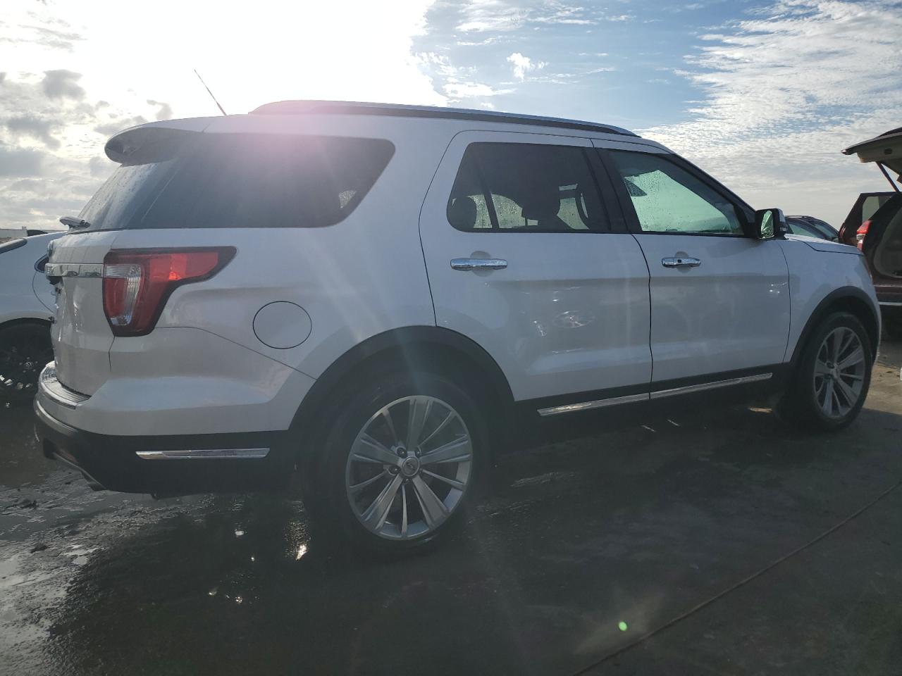 Obraz 3 z 2018 FORD EXPLORER LIMITED 2018 z VIN 1FM5K7F89JGB15044