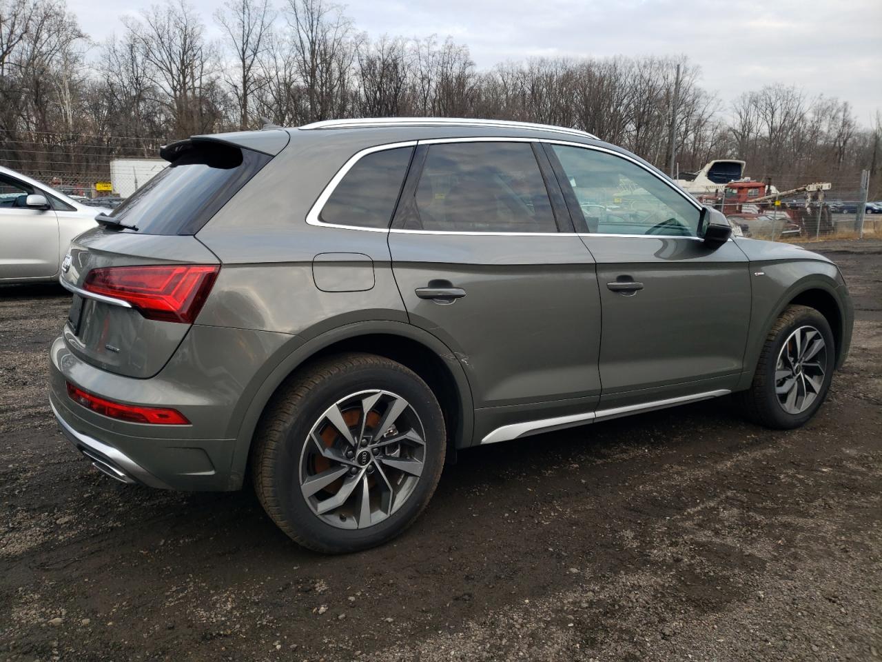 Image 3 of 2023 AUDI Q5 PREMIUM 45 2023 with VIN WA1GAAFYXP2063677