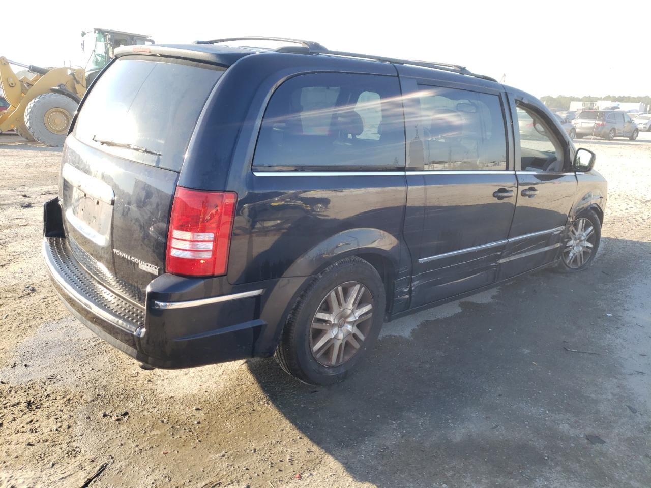 Изображение 3 2010 CHRYSLER TOWN & COUNTRY TOURING 2010 с VIN 2A4RR5DX8AR279944