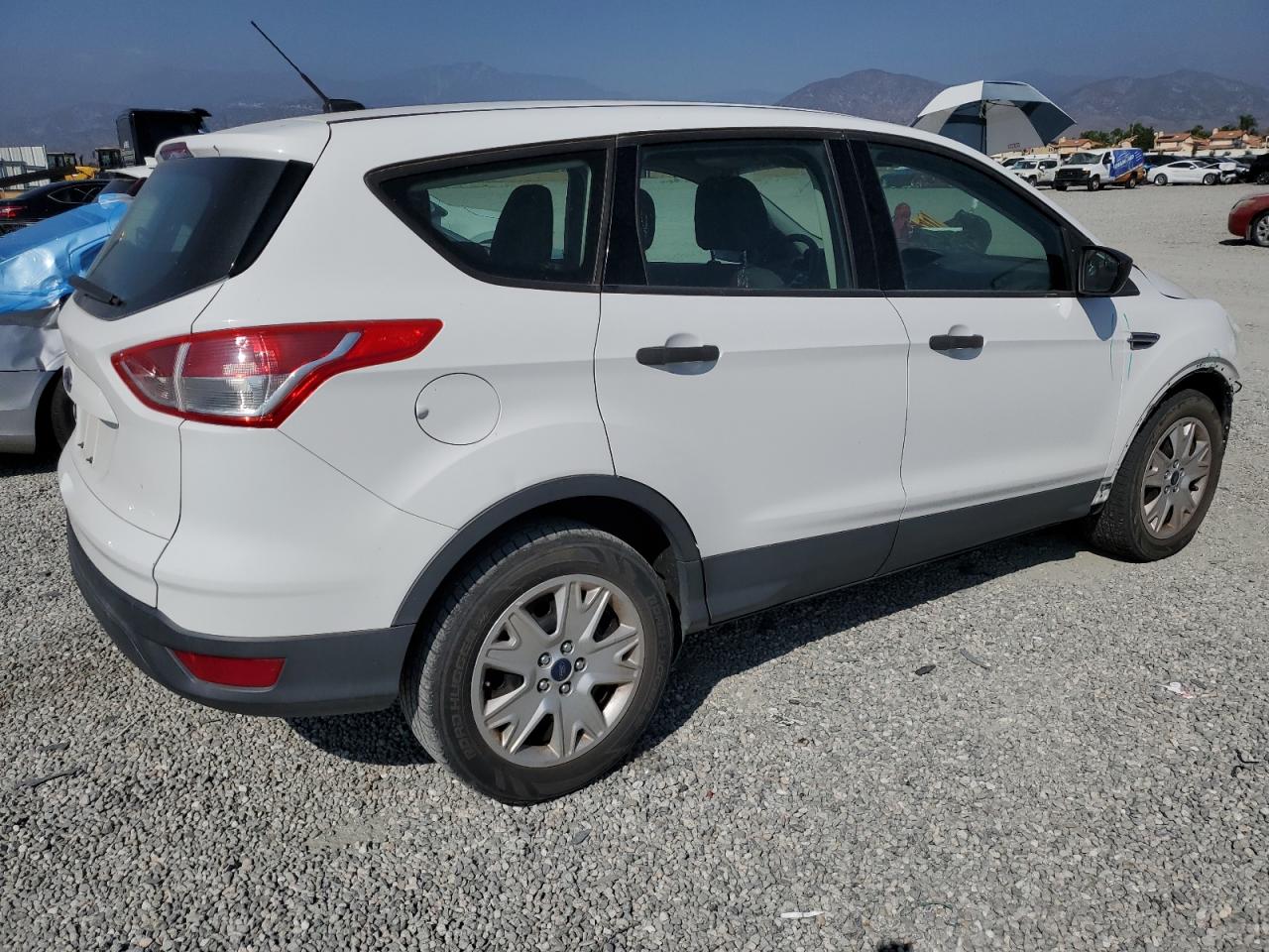Image 3 of 2015 FORD ESCAPE S 2015 with VIN 1FMCU0F72FUB74008