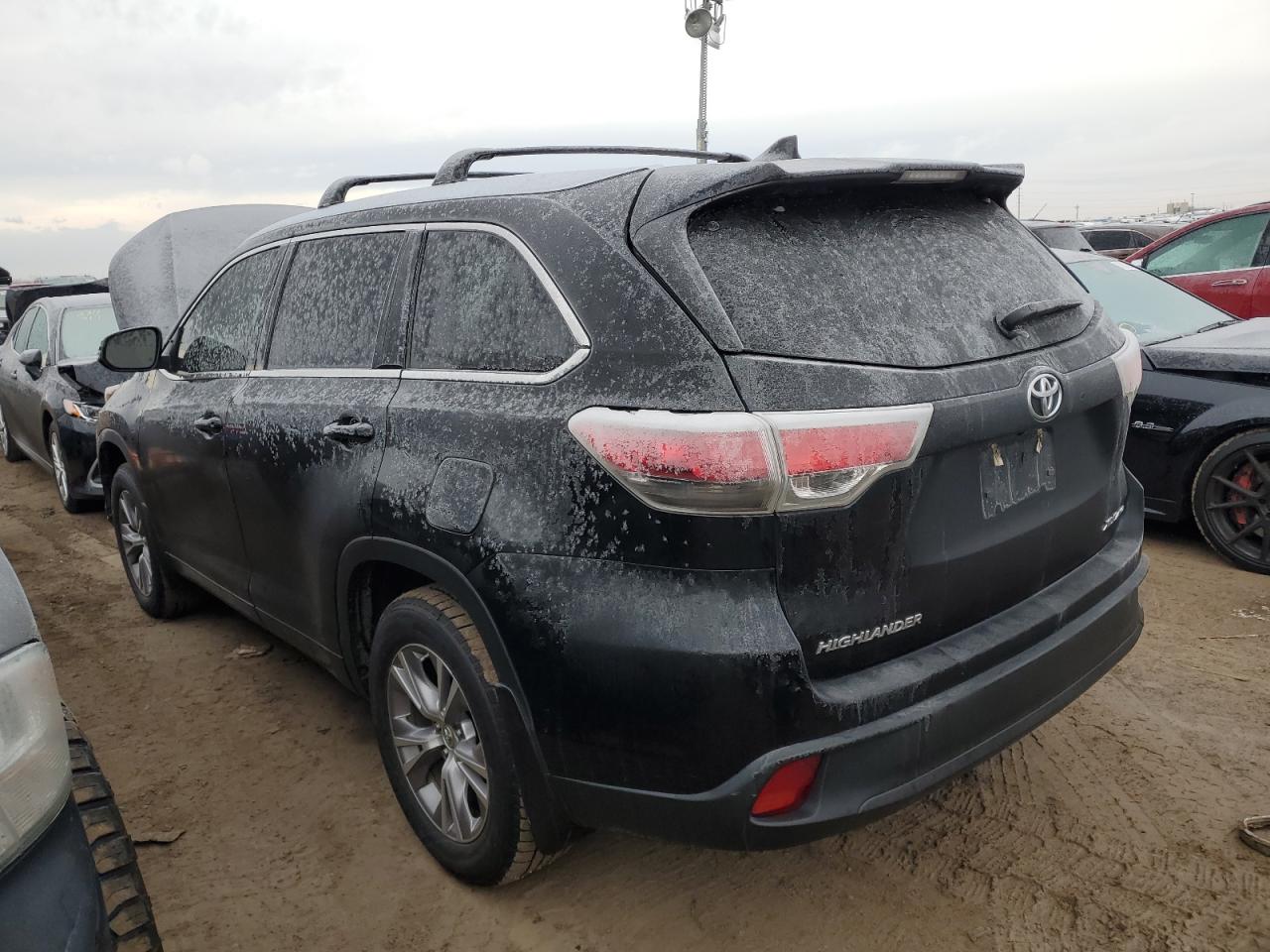Изображение 2 2015 TOYOTA HIGHLANDER XLE 2015 с VIN 5TDJKRFH5FS145170
