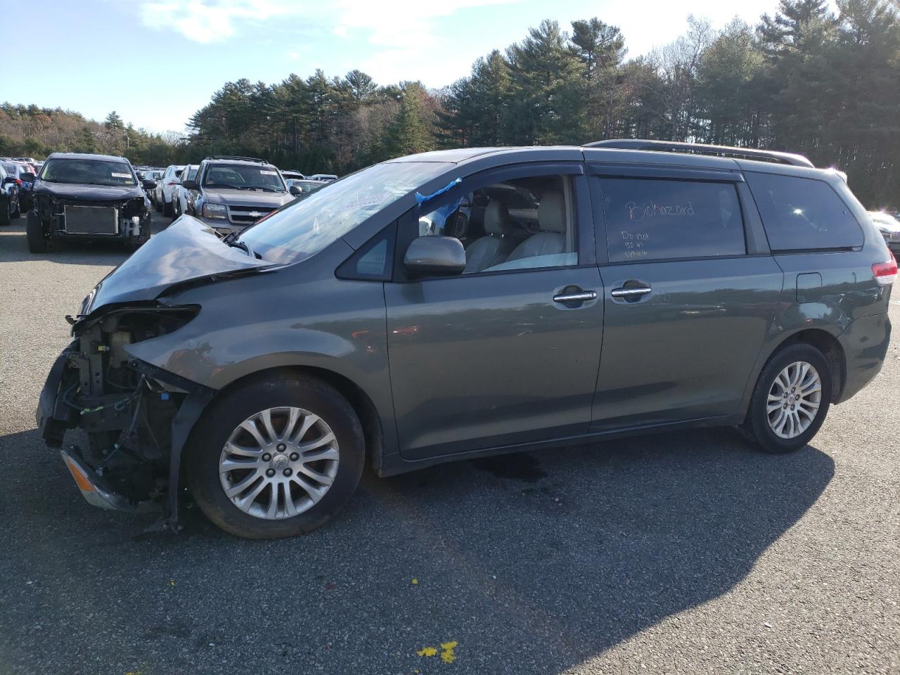 Изображение 1 2011 TOYOTA SIENNA XLE 2011 с VIN 5TDYK3DC5BS069107