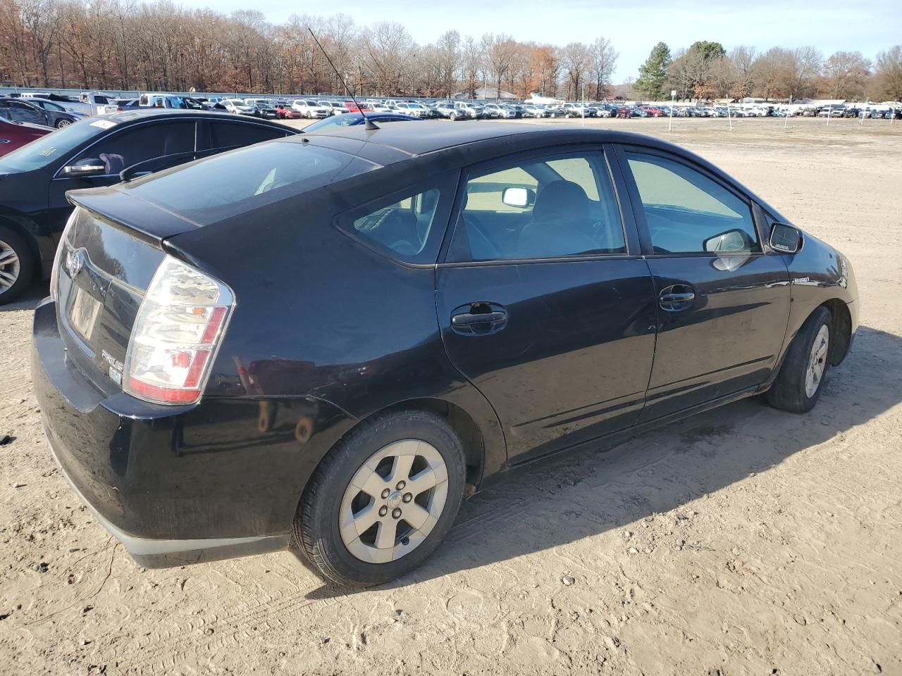 Image 3 of 2006 TOYOTA PRIUS  2006 with VIN JTDKB20U567500835