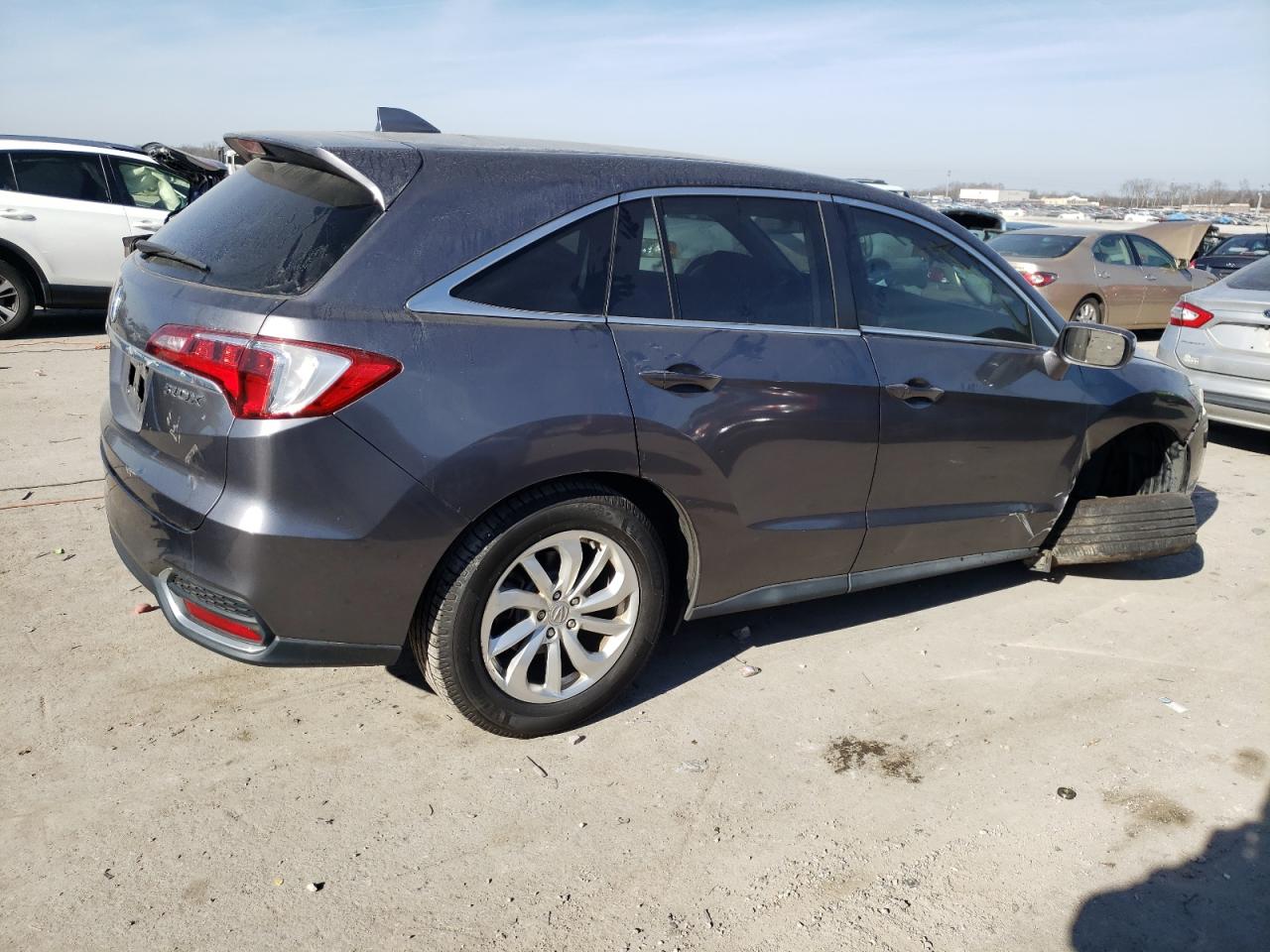 Obraz 3 z 2017 ACURA RDX TECHNOLOGY 2017 z VIN 5J8TB3H55HL020930