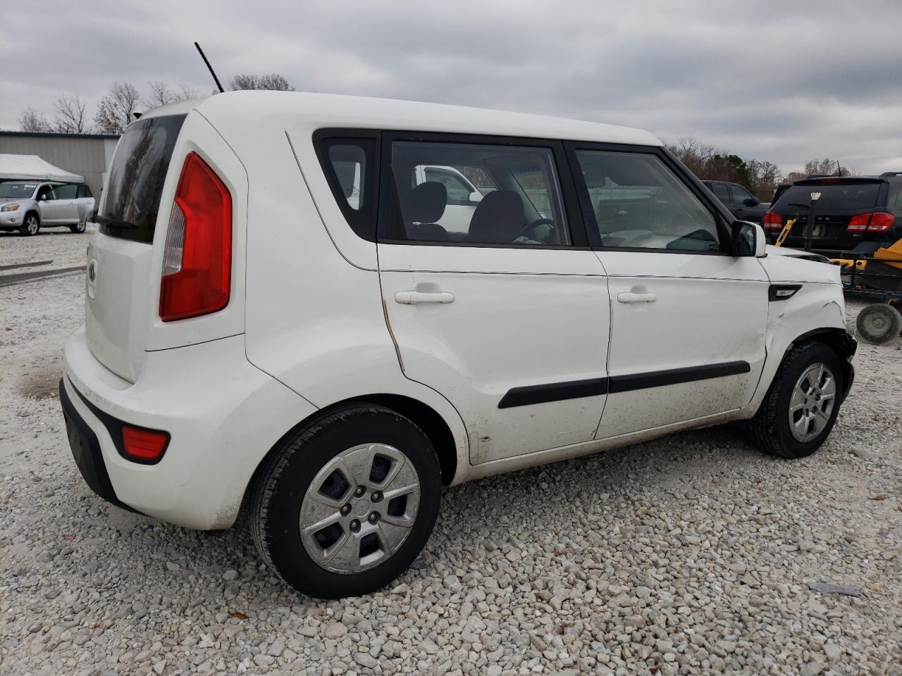 Изображение 3 2012 KIA SOUL  2012 с VIN KNDJT2A55C7473552