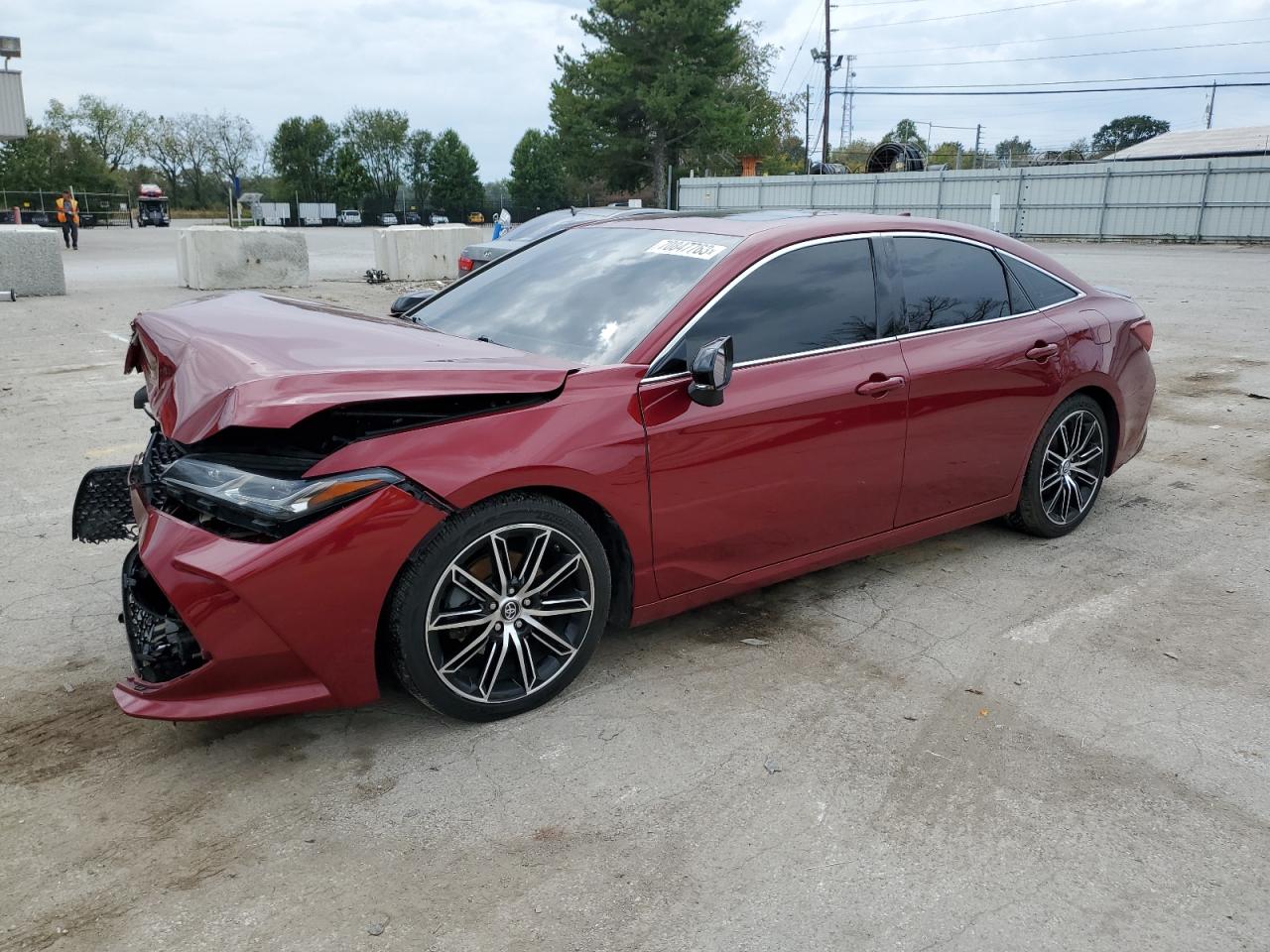 Изображение 2019 TOYOTA AVALON XLE 2019