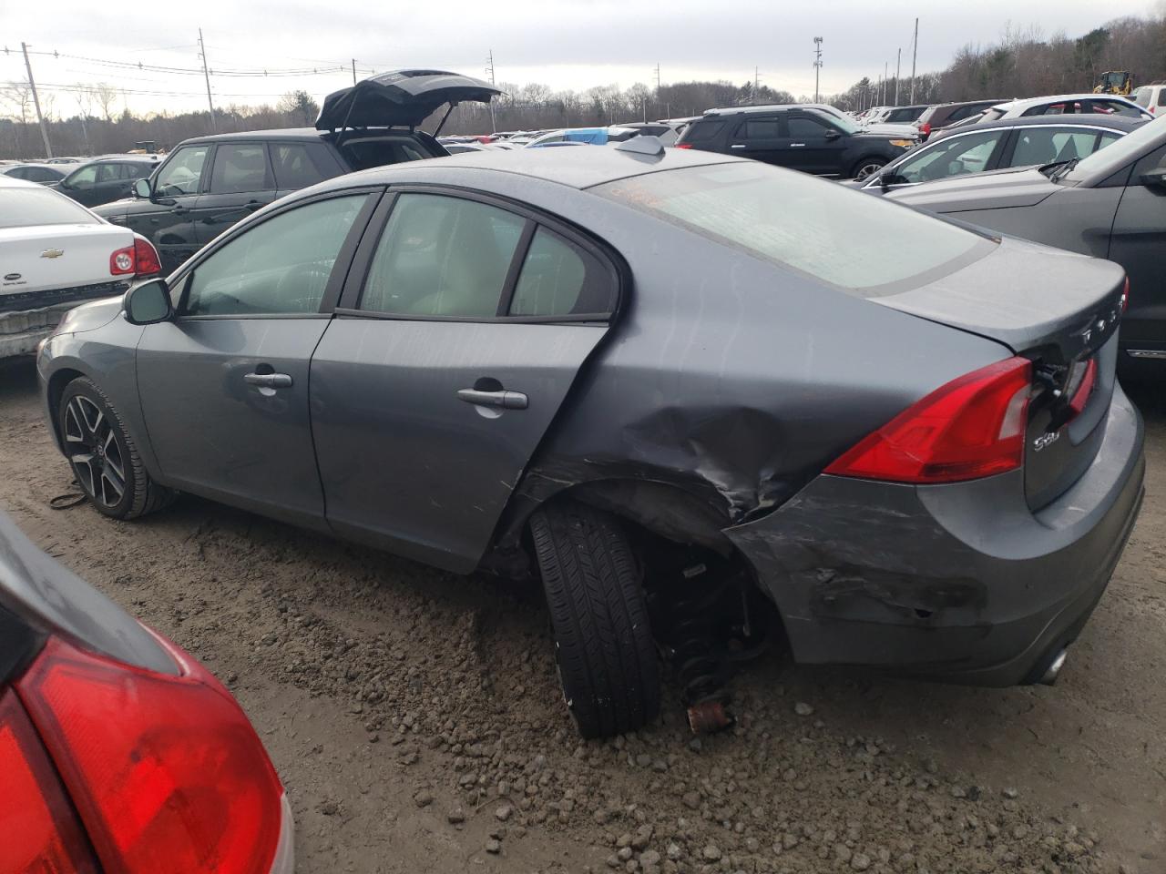 Obraz 2 z 2017 VOLVO S60 DYNAMIC 2017 z VIN YV140MTL7H2433582