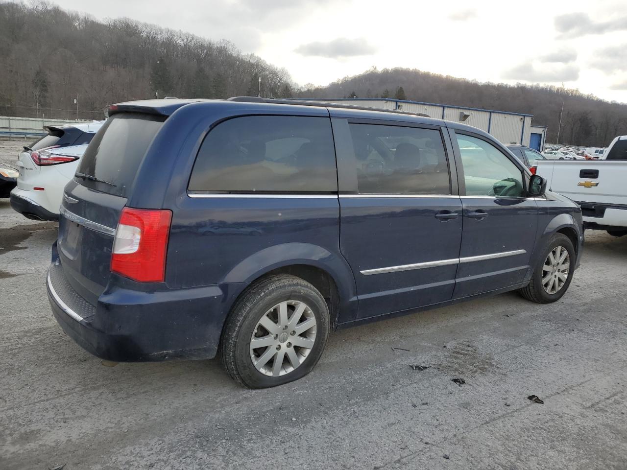 Image 3 of 2015 CHRYSLER TOWN & COUNTRY TOURING 2015 with VIN 2C4RC1BG7FR564869