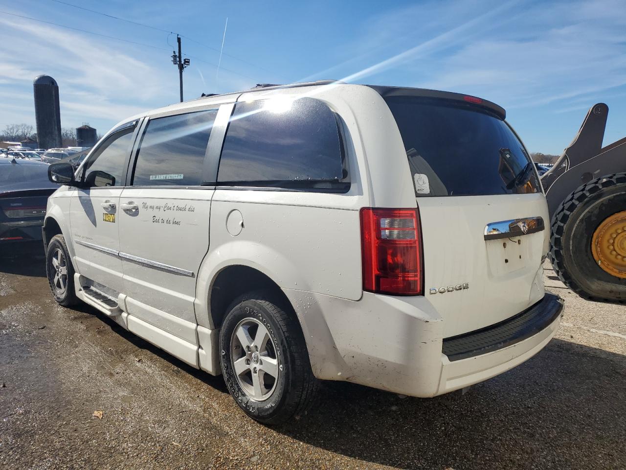 Obraz 2 z 2010 DODGE GRAND CARAVAN SXT 2010 z VIN 2D4RN5D17AR350440